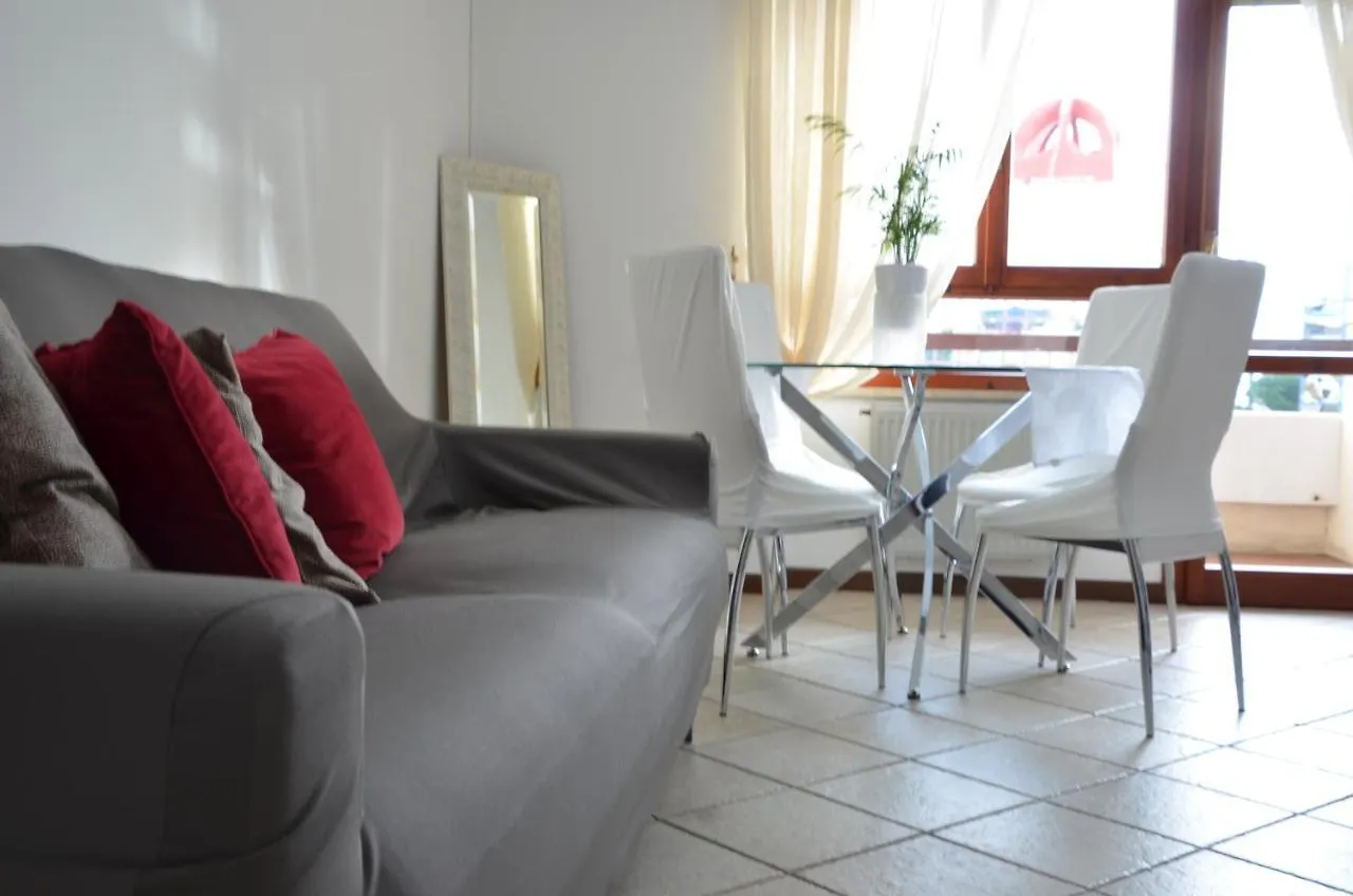 Giusy Monreale Apartment Cagliari Italia